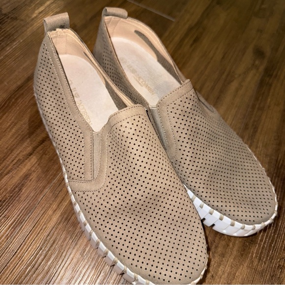 Ilse Jacobsen Gray/Beige Perforated Slip-On Sneakers - Picture 3 of 4